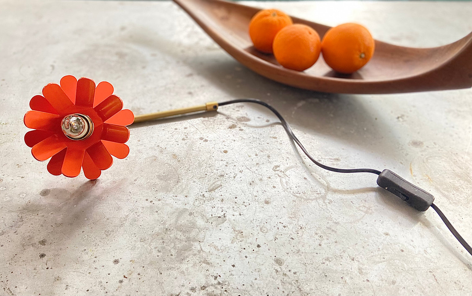 Modern Flower Table Lamp - Orange