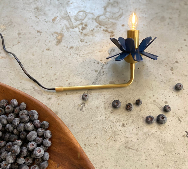 Modern Flower Table Light - Navy Blue